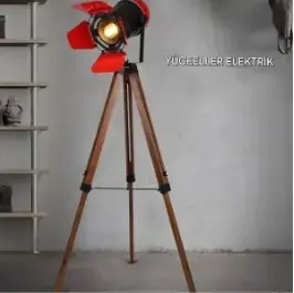 Retro Tripot Başlıklı Ayaklı Lambader - Kırmızı