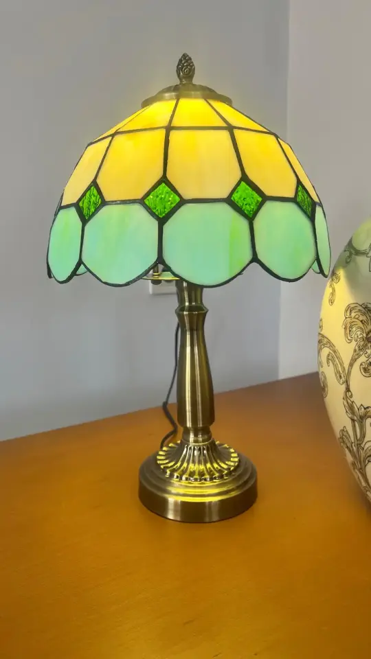 Vitray Abajur Masa Lambası Eskitme Ayak 25Cm (10'') - Yeşil